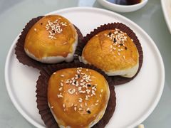 蜜汁叉烧酥-香港龙凤楼(巨鹿路洋房店)