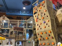 -卡通尼·Safari非洲探索乐园·生日会(金桥国际商业广场店)