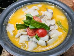 版纳野果酸汤鱼-云海肴云南菜(美罗城店)