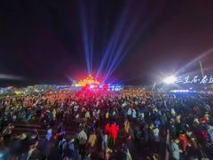 -泰达航母主题公园