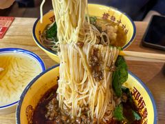 -二娃邓板凳面(解放碑店)