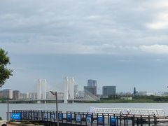 -郑东新区龙湖公共艺术中心