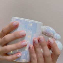 -花岐款式专研健康美甲沙龙