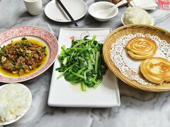-蔼若春.传承三十年云南菜(金碧公园店)