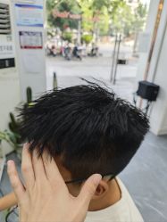 -茶发Salon·烫发染发理发