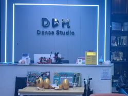 -DH舞蹈工作室