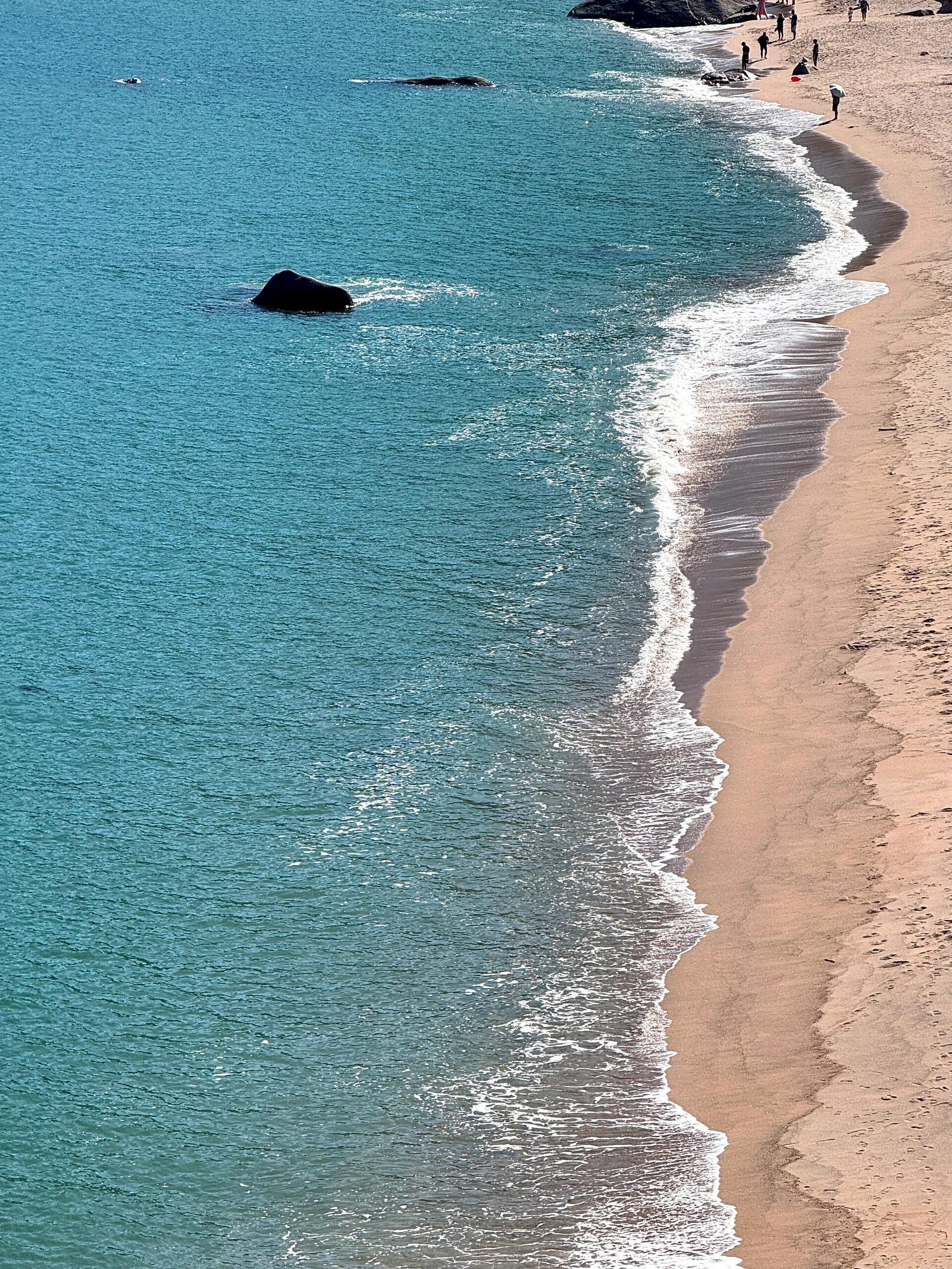 海边风光美到犯规!🌊🏞️