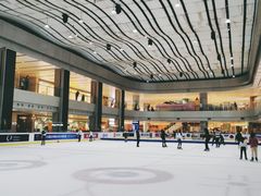 -冰堡国际溜冰场(观澜湖新城MHMALL店)