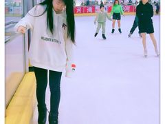 -正佳冰河湾真冰滑冰场