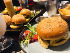 四重芝士牛肉汉堡-bluefrog蓝蛙(皇庭广场店)