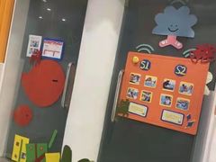 -爱睿思儿童早教亲子游泳(万象城店)