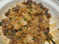 -梅飞酒家(名辉豪庭店)