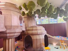 -水桶王国主题餐厅·聚会·生日派对·亲子活动·家庭套餐(亚龙湾希尔顿店)