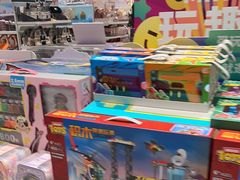 -名创优品(山东青岛华润万象城店)