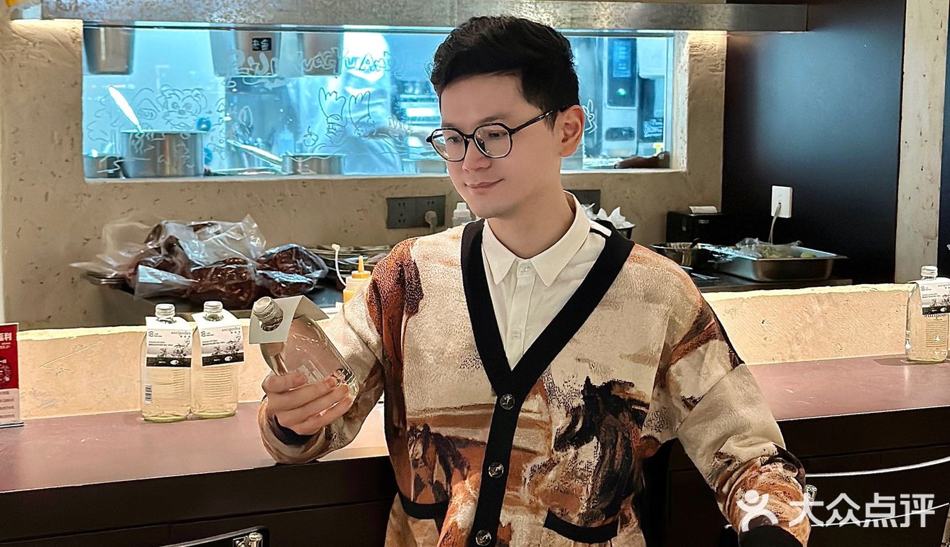 🏙️坐拥城央美景的露台bistro