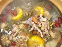 -广味炭炉鸡煲(宝业路分店)
