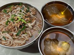 -正宗杨记普洱酸醋米线(总店)