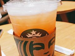冰摇桃桃乌龙茶-星巴克(杭州东站东到达店)