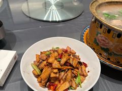 -艳阳天·非遗楚菜(武汉客厅店)