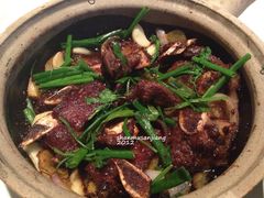 啫啫牛仔骨-八府香鸭·啫啫煲(华山路店)