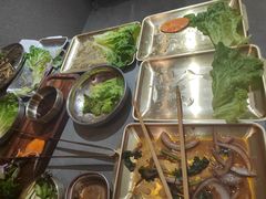 -围炉肉舍•炭烤活鳗•丹东海鲜烤肉(步行街店)