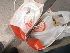 -海底捞火锅(高新万达店)