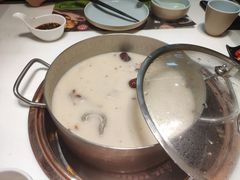 -洪氏嗨捞·猪肚鸡火锅(阳光天地店)