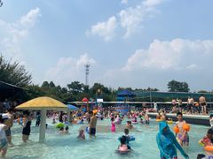 -海豚湾梦幻水上乐园