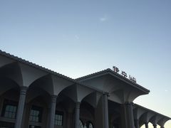 -伊宁站