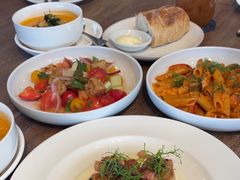 -ROAST coffee & eatery
