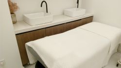 -微笑雨嘉造型护肤