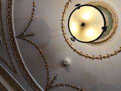 -Nathalie Djurberg与Hans Berg“牛皮纸包裹的月亮”-Prada荣宅当季展览