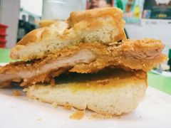 猪扒包-胜利茶餐室