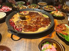 -爱你您·自家鱼塘·活水喷泉鱼火锅(八里店)