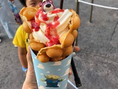 草莓熊鸡蛋仔冰淇淋-Lotso Lunch Box 草莓熊餐盒