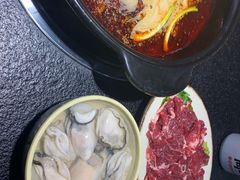 -两三事小郡肝串串香火锅(桂庙店)