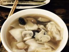 云吞-龙抄手(文殊坊店)