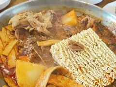 -喇喇排骨火锅·传统韩式脊骨汤(望京西园总店)