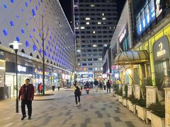 -宝龙城(杭州滨江店)