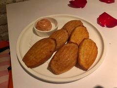 现烤法式玛德琳-壳里西餐厅Coquille Seafood Bistro(蒙自路店)