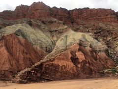 -天山神秘大峡谷