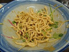 豌豆杂酱面-四季小馆·地道北京小吃(广百店)