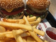 -The Habit Burger Grill 哈比特汉堡(复兴soho店)