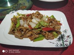 溜肥肠-老六杀猪菜(进乡街店)