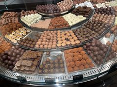 -Laderach 莱德拉(上海环贸iapm店)