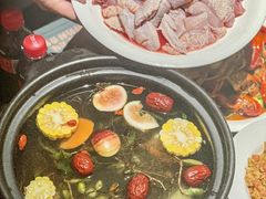 -鹏鹏虾庄·创新土鸡火锅(坪山高铁站店)