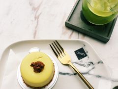 -UNI UNI(环亚凯瑟琳店)