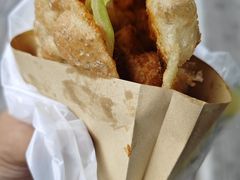 炸蛋葱油饼-小红车炸蛋葱油饼