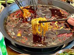 -黄潇洒老火锅(九眼桥宏济巷店)