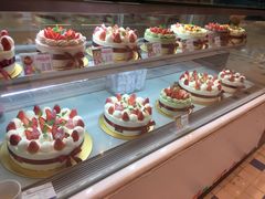 -花花卷卷·鲜食蛋糕(静安久光百货店)